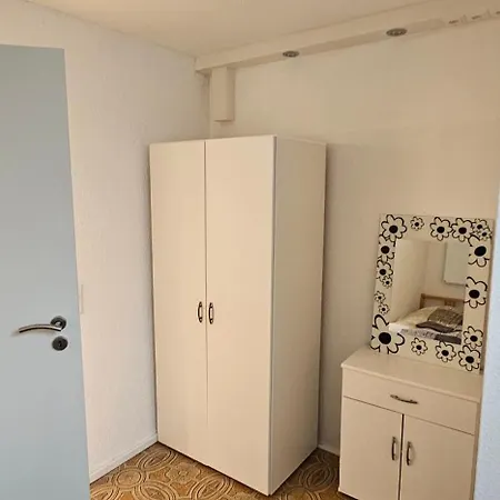 Modernisiertes Gartenapartment Apartment Ketsch