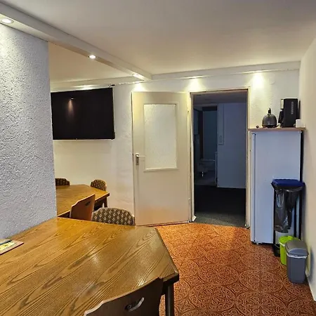 Modernisiertes Gartenapartment Apartment *