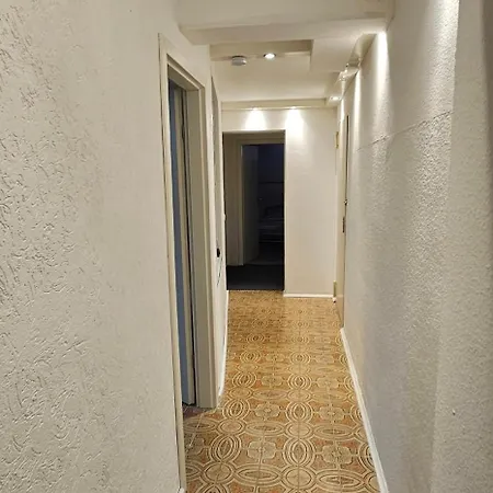 Modernisiertes Gartenapartment Apartment *